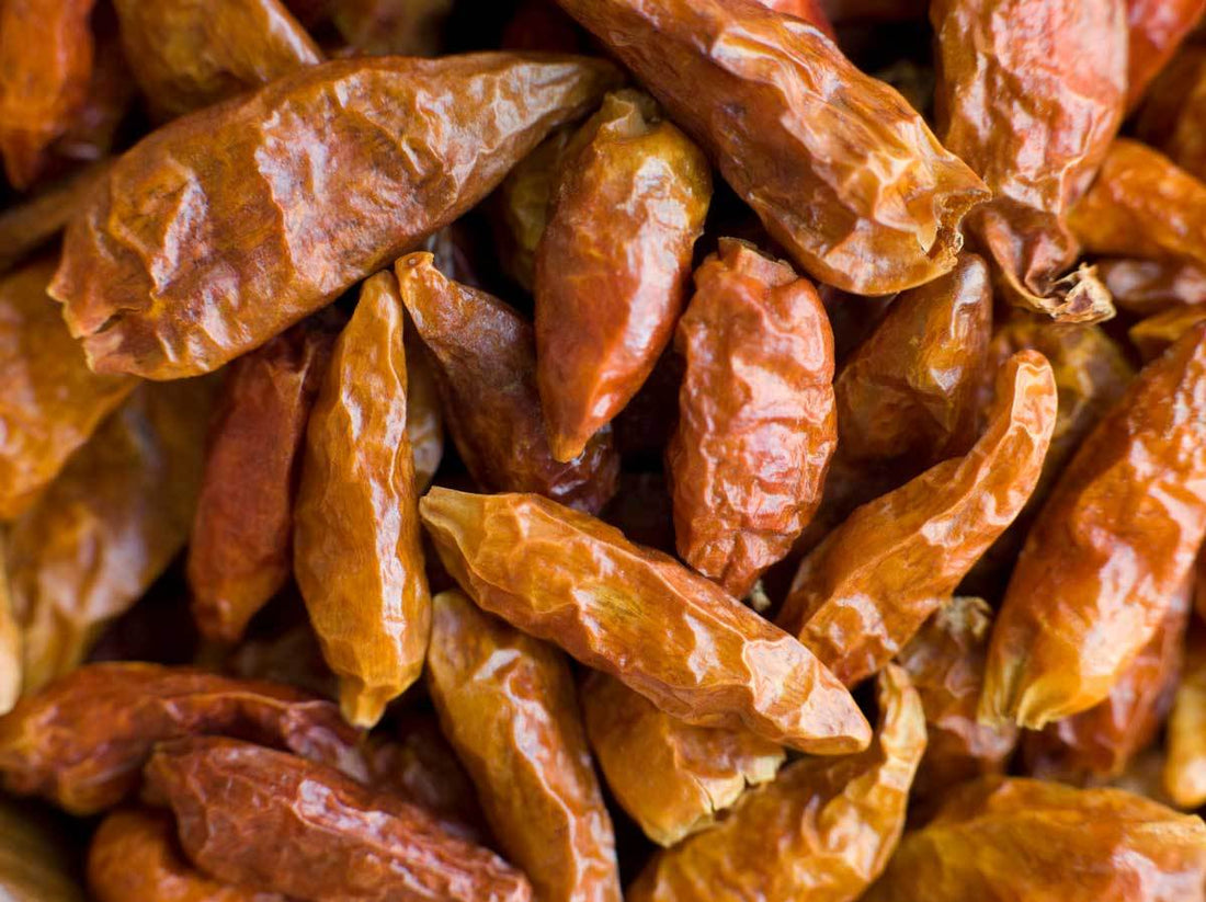 How to dehydrate chili peppers in the oven