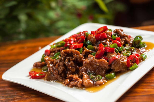 🥢🔥 Scorchin' Stir-Fry Beef with Peppers & Mad Dog 357 Sriracha 🌶️🥩